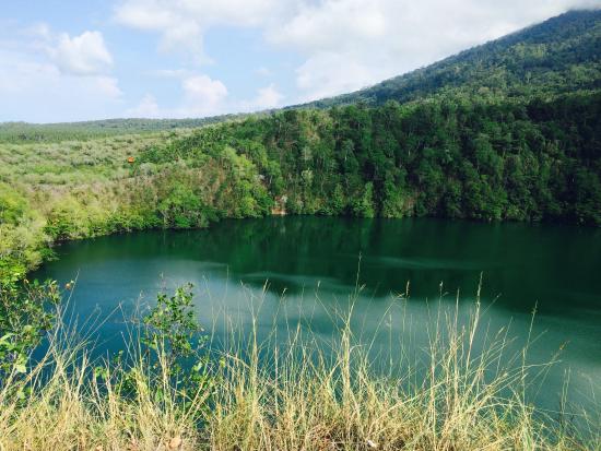 Danau Tolire di Ternate