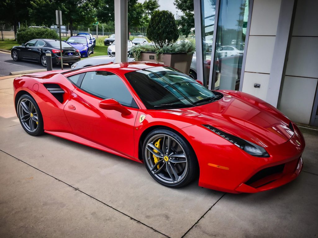 Ferrari 488 Pista kini hadir di Indonesia