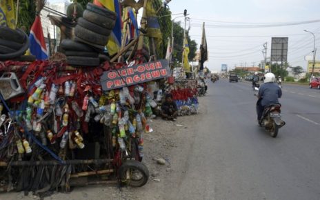 Vespa Gembel Ikutan Mudik