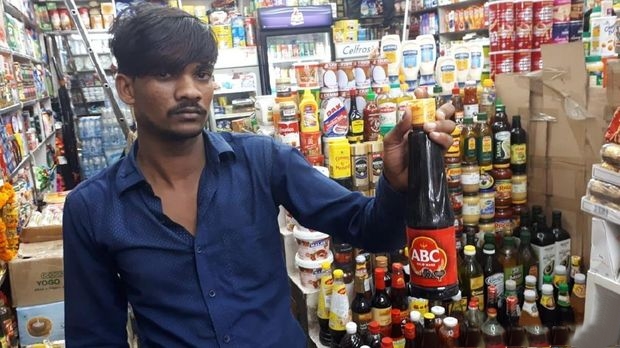 Senangnya Pedagang India Jual Produk Indonesia