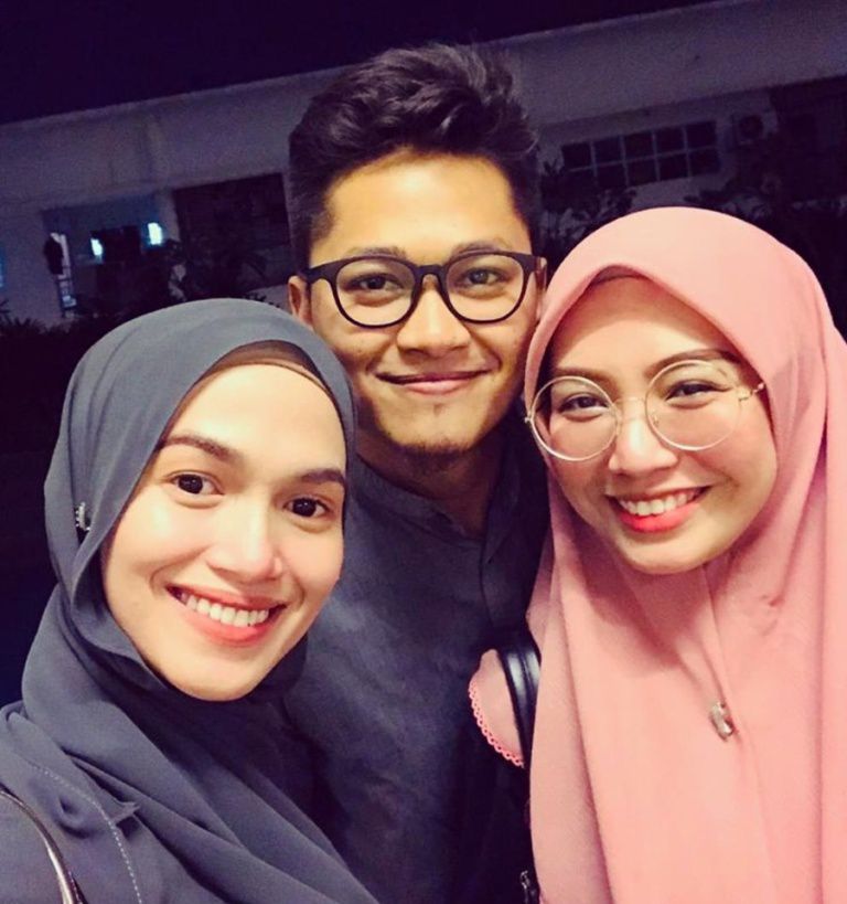 Wanita Cantik Carikan Istri Kedua