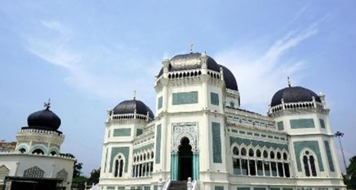 Masjid Megah di Medan