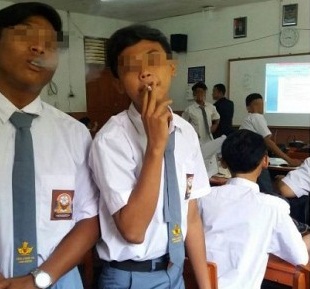 Siswa-Gurunya-Sebagai