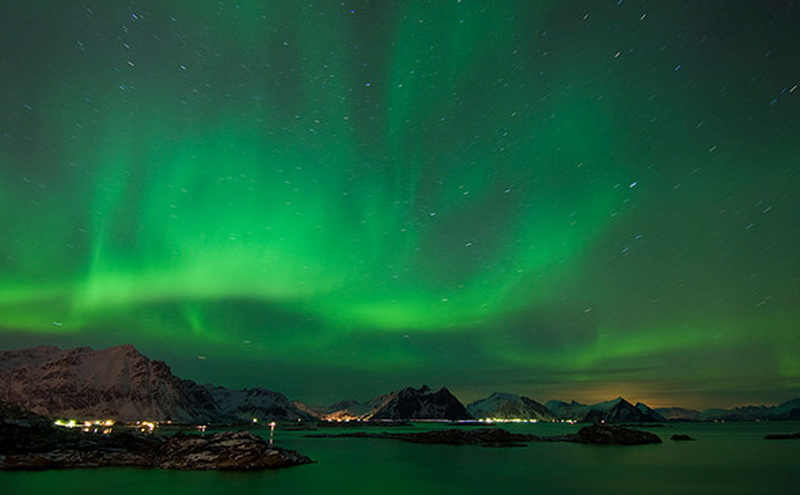 indahnya pemandangan aurora norwegia