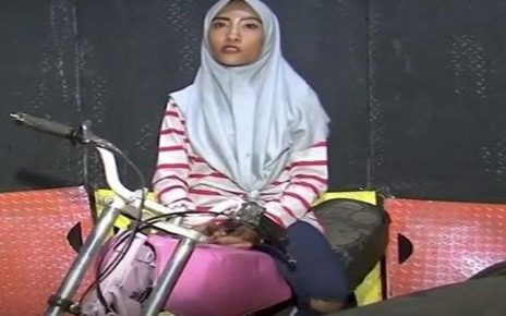 Hijabers Penakluk Tong Setan