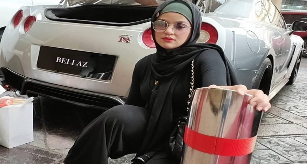 Cantik yang Tak Malu Pamer Ayahnya