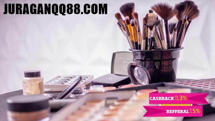 7 Langkah Sebelum Jadi Makeup Profesional