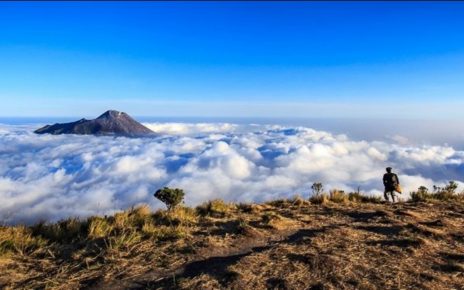 Pemandangan Yang Indah Di Gunung