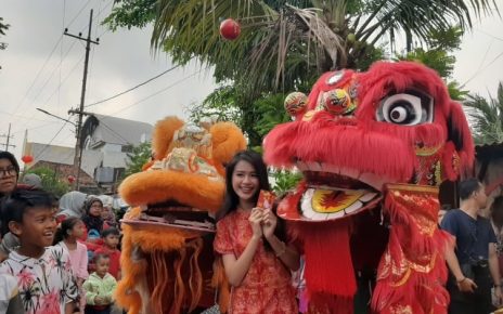 Hangatnya Imlek di Kampung Tambak Bayan