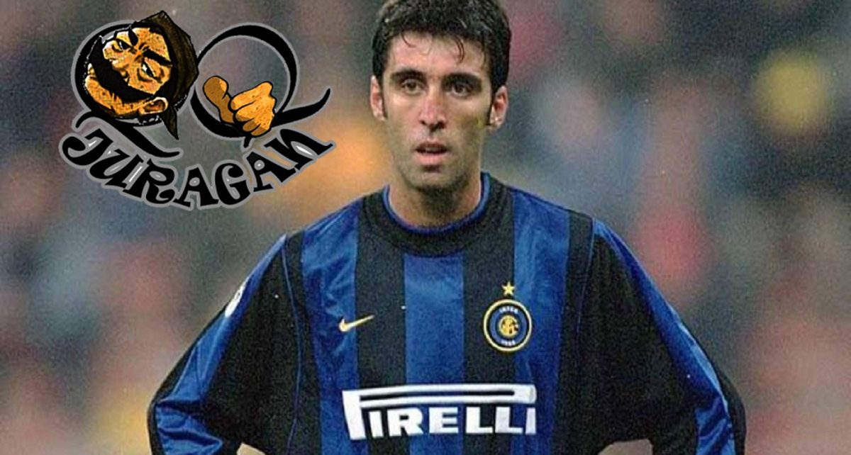 Hakan Sukur berseragam Inter Milan