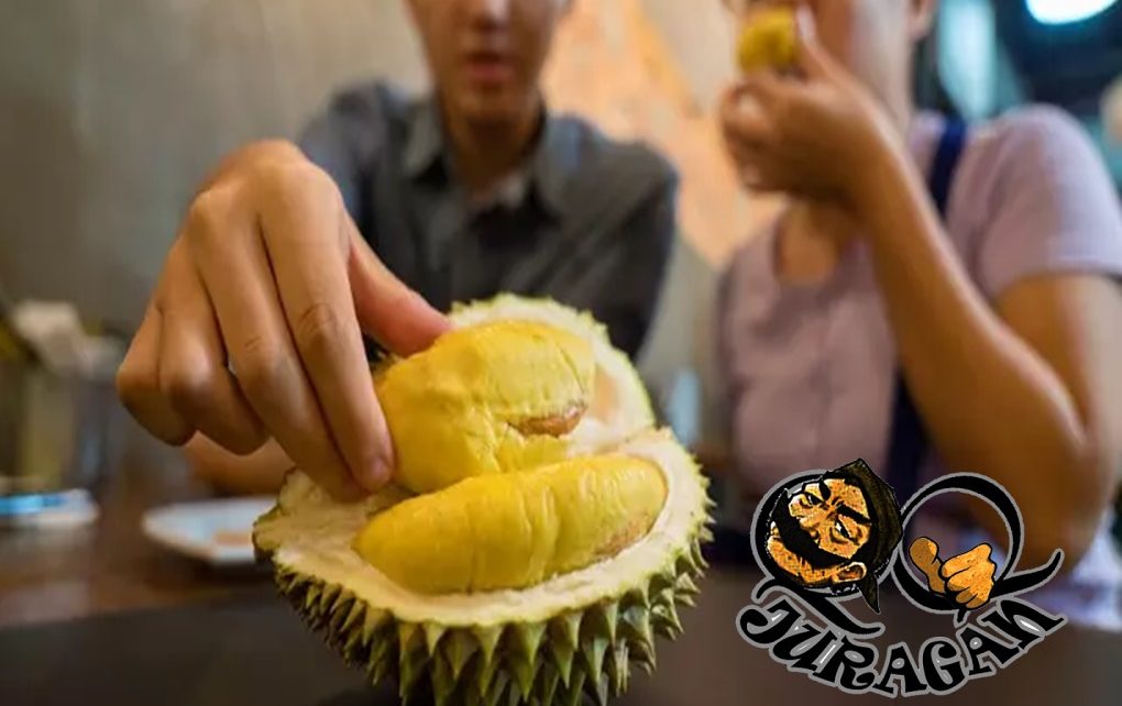 7 Makanan dan Minuman yang Tidak Boleh Dimakan Bersamaan dengan Durian