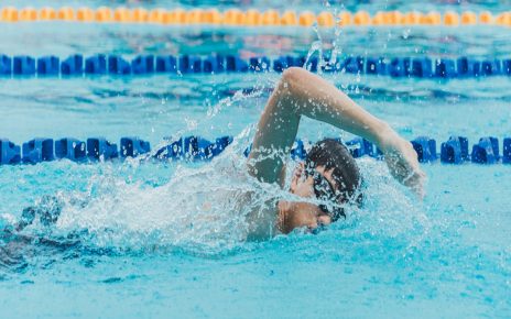 5 Manfaat Berenang untuk Kesehatan