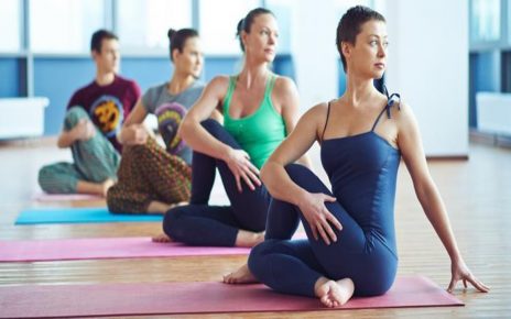 6 Teknik Yoga untuk Mengatasi Stres, Simpel Tak Perlu Keluar Rumah