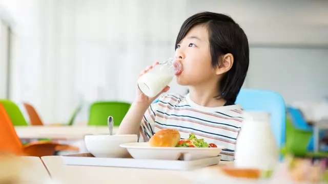 6 Manfaat Susu UHT untuk Kesehatan Anak dan Cara Menyimpannya yang Tepat