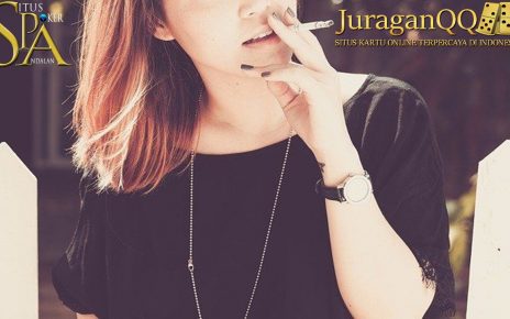 Berbahaya! Hindari 5 Kebiasaan Buruk Setelah Makan, Termasuk Rokok