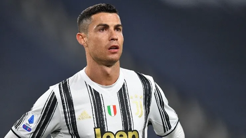 Agen Ronaldo Tawarkan CR7 ke Manchester City