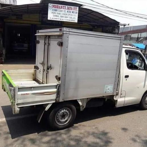 Mobil Pick Up yang Dimodifikasi Ekstrem