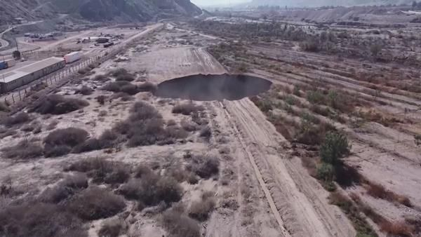 Mendadak Muncul Lubang Raksasa Misterius 