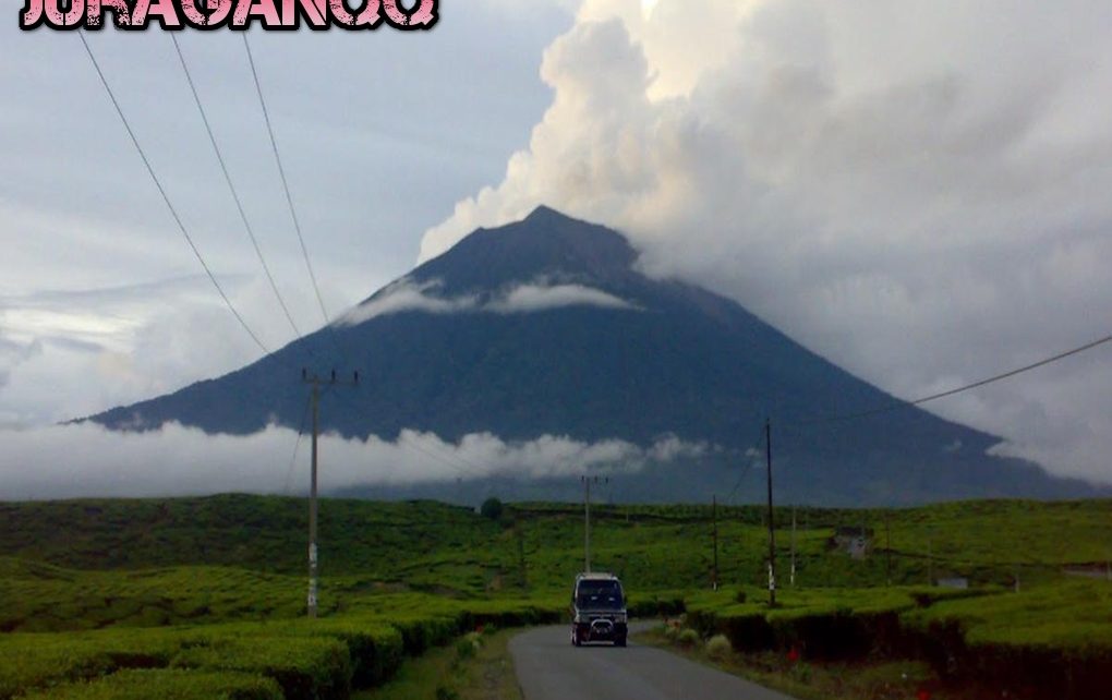 gunung sibayak sumatra