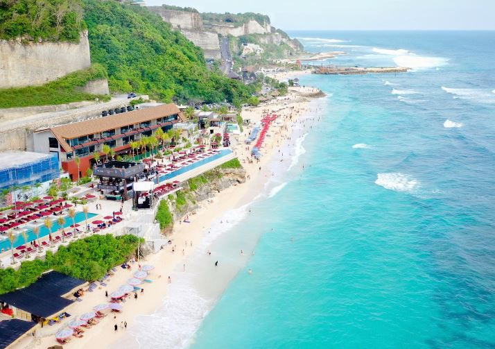 Pantai Melasti Surga Bahari di Bali